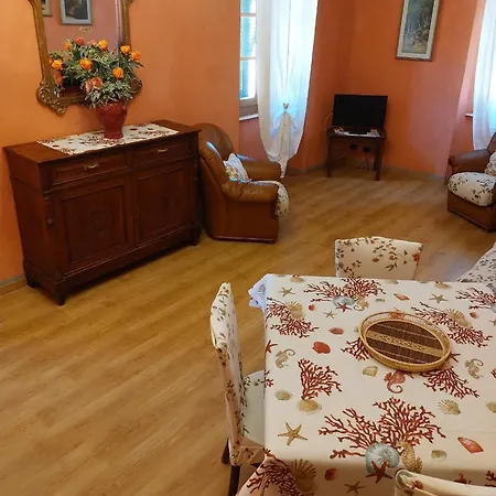 Yellow Apartment *